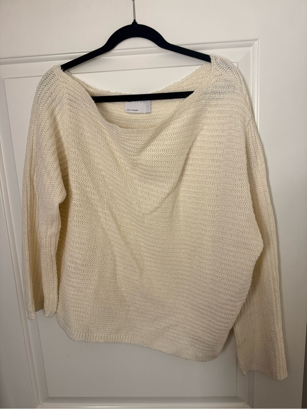 ASOS DESIGN Cream Off-the-Shoulder Slouchy Knit Sweater – Size L